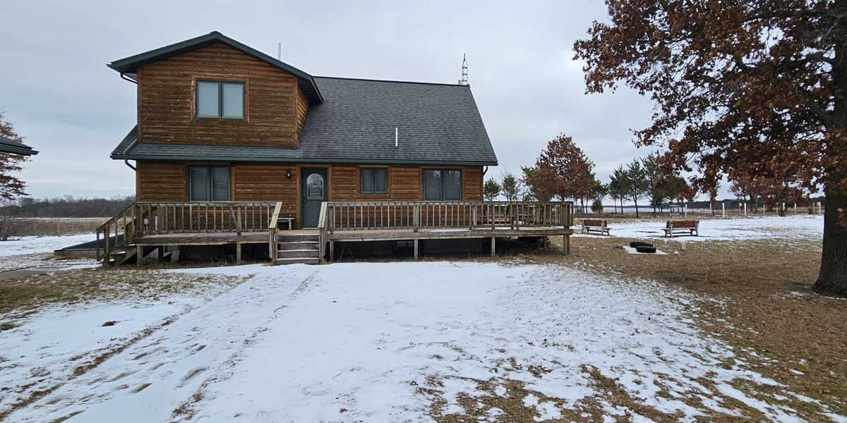 Castle Rock Lake short term rental exterior lake view